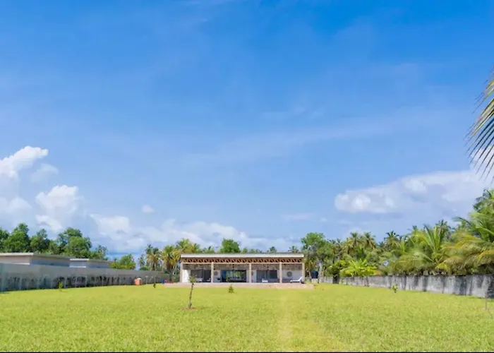 Luxury Villa In Assinie, Between Lagoon And Sea